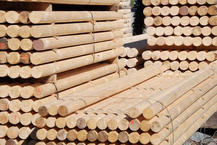 Fabricant de bordures en rondins Lusse