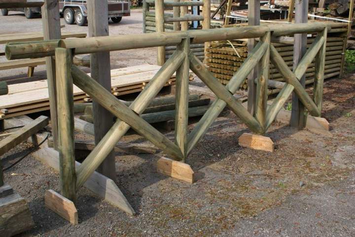 Accessoires en bois en autoclave Lusse