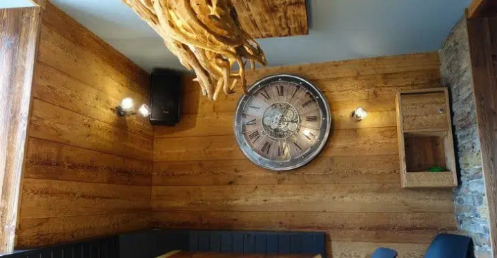 Lame parement chauffé brossé